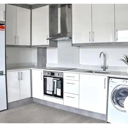 Lovely 2-Bedrooms With Free Parking Canvey Island 外观 照片